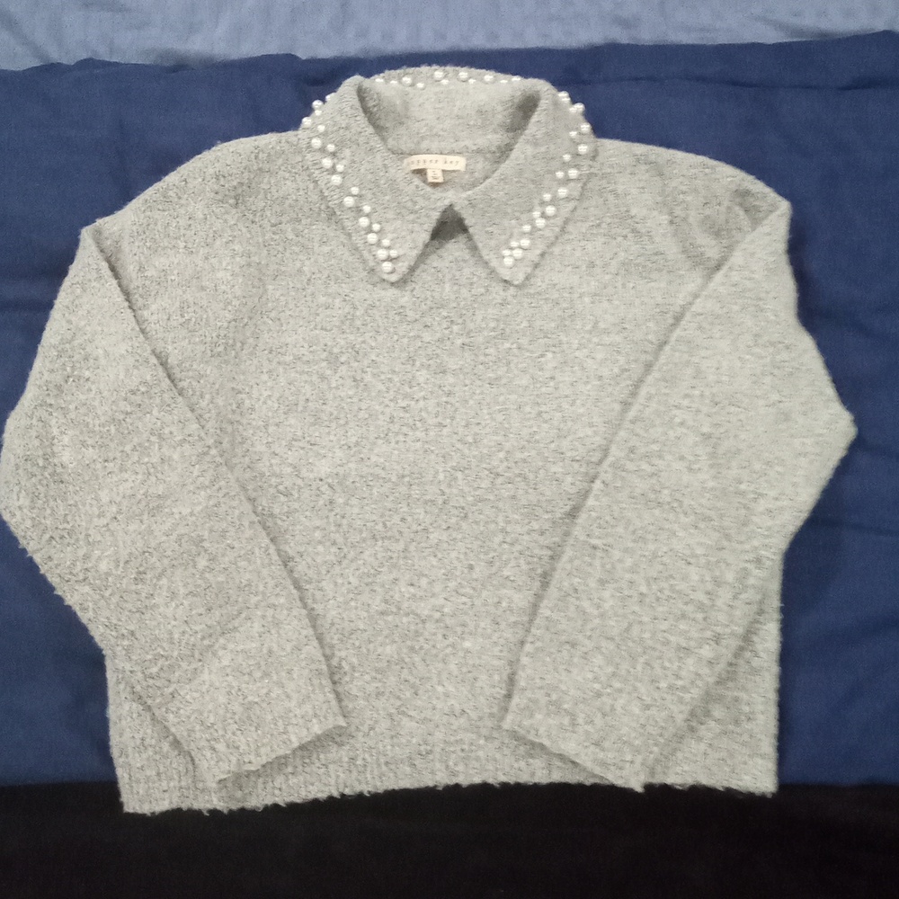 Matching Sweater/Skirt Set - Picture 4 of 4